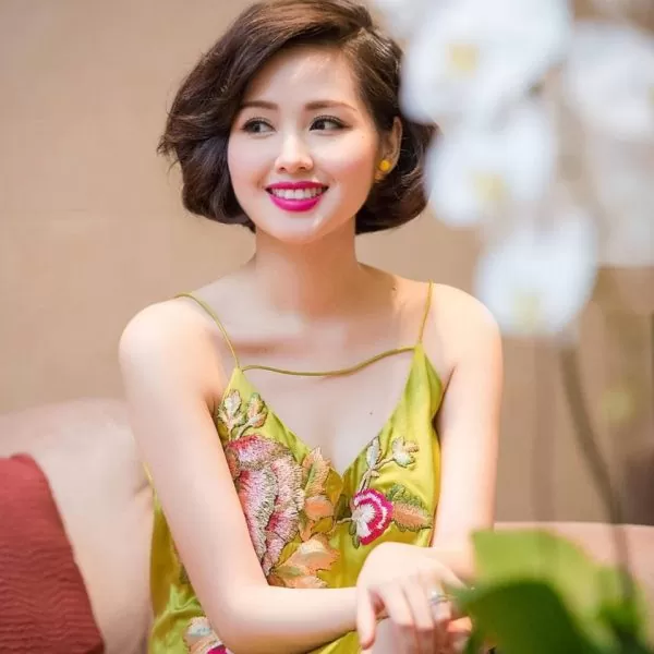 45 Mẫu tóc nữ trung niên đẹp cho U40, U50, U60 giúp ăn gian tuổi –  Vietnam's Next Top Model