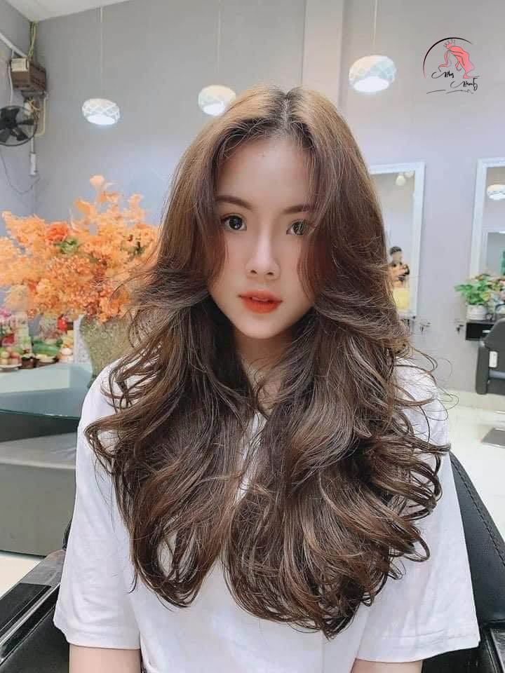 HOT] 45+ loại tóc layer uốn nắn xoăn đuôi đẹp tuyệt vời nhất (nàng biết chưa?) –  Vietnam's Next Top Model