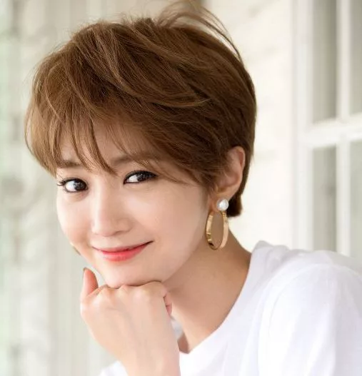 44+] Kiểu tóc ngắn tomboy Hàn Quốc trendy khoe trọn cá tính ...